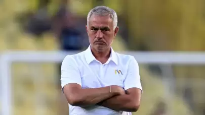 Jose Mourinho: "Hakemlerin yakın arkadaşıysak eşyalarımı toplar giderim"